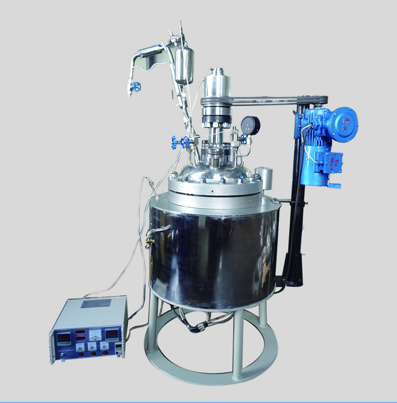 CJF-50L中試反應(yīng)釜（帶回收、冷凝裝置）